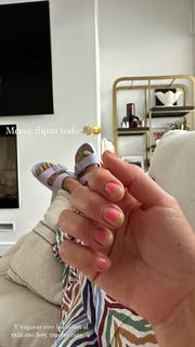 Laura Matamoros feet photo 6