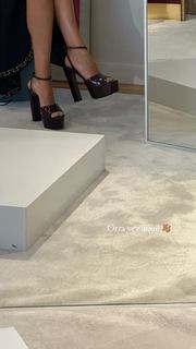 Laura Matamoros feet photo 4