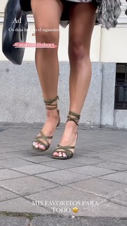 Laura Matamoros feet photo 15