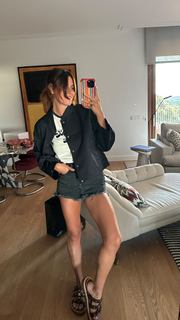 Laura Matamoros feet photo 11