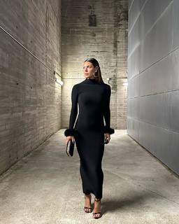 Laura Matamoros feet photo 8
