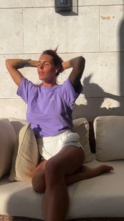 Laura Matamoros feet photo 9