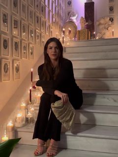 Laura Matamoros feet photo 4