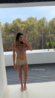Laura Matamoros feet photo 11