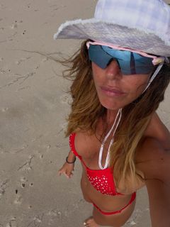 Laura Matamoros feet photo 1