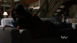 Laura Mennell feet photo 2