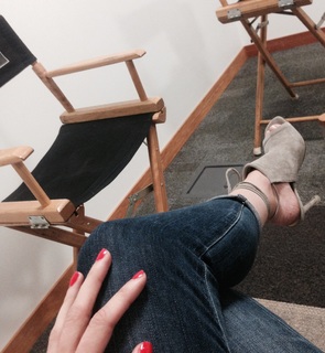 Laura Mennell feet photo 15