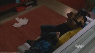 Laura Mennell feet photo 1