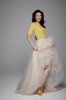 Laura Mennell feet photo 1