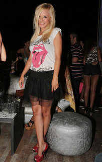 Laura Naries feet photo 16