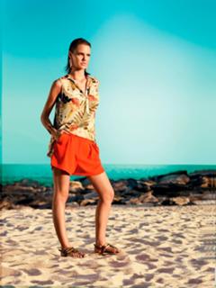 Laura Neiva feet photo 1
