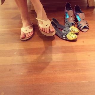 Laura Neiva feet photo 16