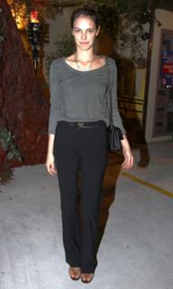 Laura Neiva feet photo 12
