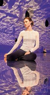 Laura Neiva feet photo 3
