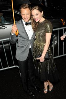 Laura Osnes feet photo 13