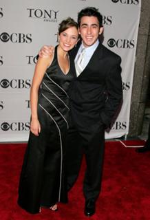 Laura Osnes feet photo 10