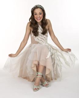 Laura Osnes feet photo 2