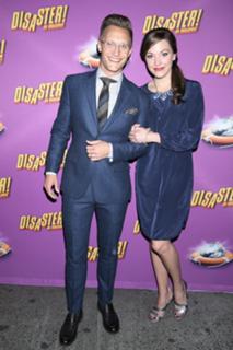 Laura Osnes feet photo 4