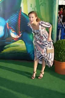 Laura Osswald feet photo 17