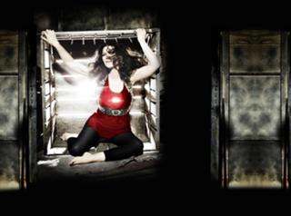 Laura Pausini feet photo thumbnail