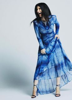 Laura Pausini feet photo 2