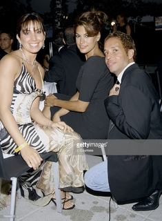 Laura Posada feet photo 1