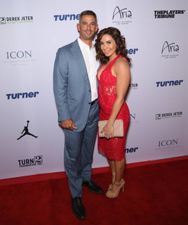 Laura Posada feet photo 20