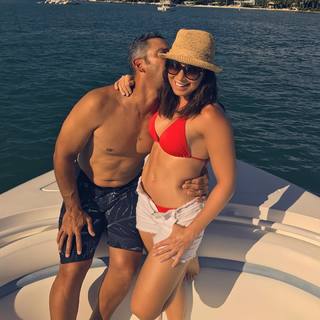 Laura Posada feet photo 7