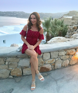 Laura Posada feet photo 2