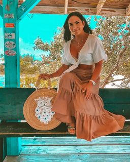 Laura Posada feet photo 19