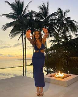 Laura Posada feet photo 8