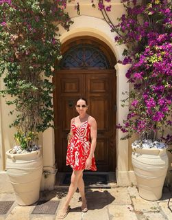 Laura Posada feet photo 14
