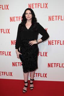 Laura Prepon feet photo thumbnail