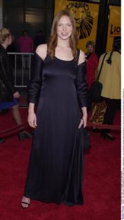 Laura Prepon feet photo thumbnail