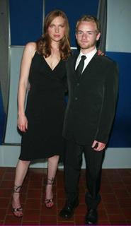 Laura Prepon feet photo thumbnail
