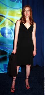 Laura Prepon feet photo thumbnail
