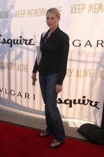 Laura Prepon feet photo thumbnail