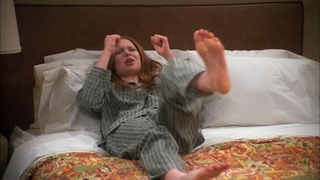 Laura Prepon feet photo thumbnail