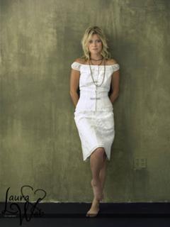 Laura Ramsey feet photo thumbnail