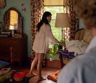 Laura Ramsey feet photo thumbnail