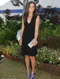 Laura Robson feet photo 18