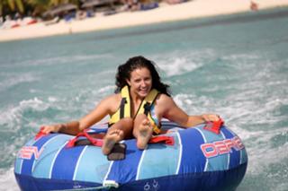 Laura Robson feet photo 9
