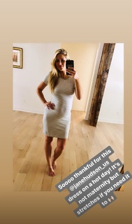 Laura Rutledge feet photo thumbnail