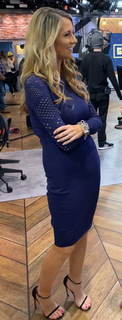 Laura Rutledge feet photo thumbnail