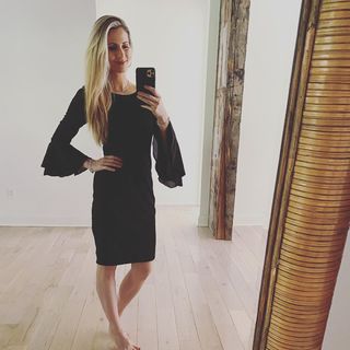 Laura Rutledge feet photo thumbnail