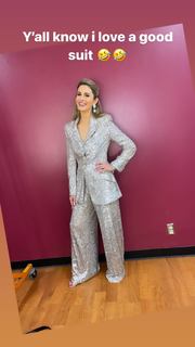 Laura Rutledge feet photo thumbnail