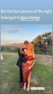 Laura Rutledge feet photo thumbnail