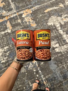 Laura Rutledge feet photo thumbnail