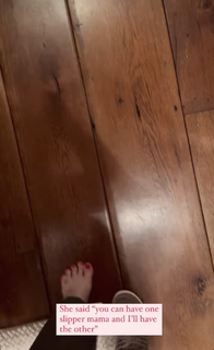 Laura Rutledge feet photo thumbnail