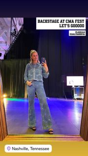 Laura Rutledge feet photo thumbnail